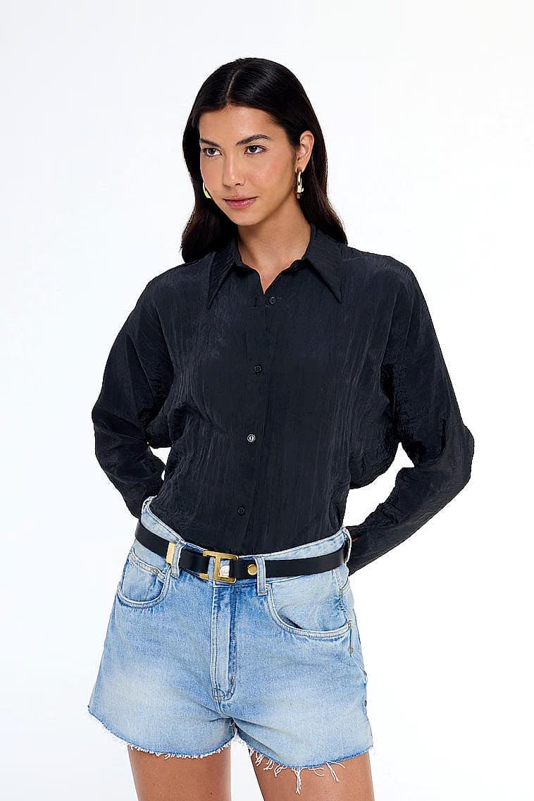 camisa de cetim recorte ajustado