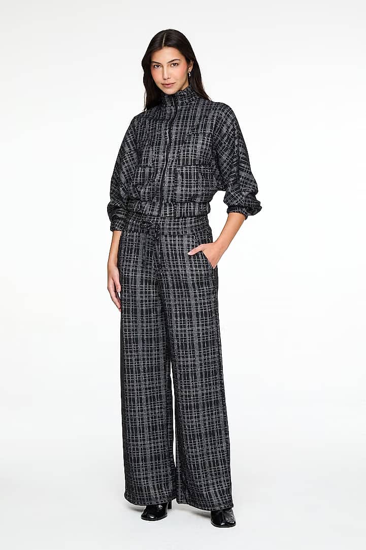 calça malha texturizada